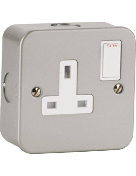 Metal Clad - 13A 1 Gang Switched Socket c/w Surface Box